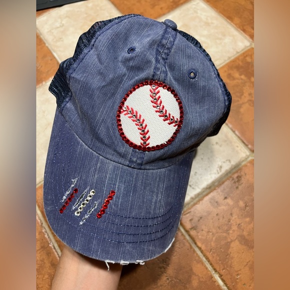 LeeLee Rox Swarovski Crystal Baseball Cap - Picture 1 of 8